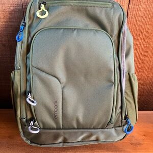 Embark Backpack Water Repellent School 15"-Laptop Adaptive Flap 17" Green